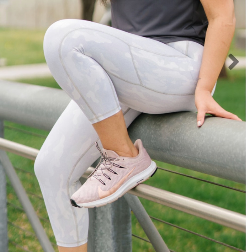 Zyia Silver Camo Metallic light n tight Capri